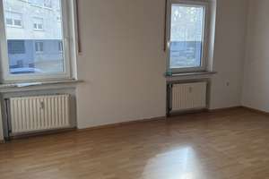 Charmantes Mehrfamilienhaus mit Entwicklungspotenzial – Sanierungsobjekt mit drei Wohneinheiten – Die vollständige Adresse der Immobilie erhältst du vom Anbieter., 58675 Hemer – Vorschaubild 2