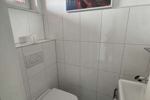 Modernes, Niedrigenergie Wohnen mit Haus-im-Haus-Charakter – Exklusive Wohnung in Porz am Eltzhof – Am Bahnhof 94, 51147 Wahn, Köln – Vorschaubild 3