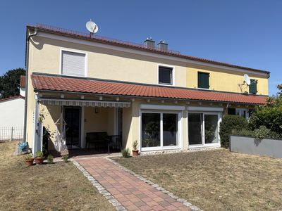 Zuhause mit viel Platz in einem gepflegten Doppelhaus in Ingolstadt