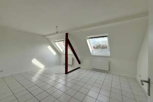 Renovierte 3-Zimmer Dachgeschosswohnung in Gelsenkirchen – Gewerkenstr 13, 45881 Schalke, Gelsenkirchen – Vorschaubild 2