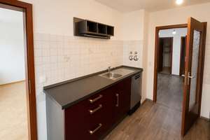 Helle 2,5-Zimmer-Wohnung mit Einbauküche, Balkon und Tiefgaragenstellplatz in Leimen/St. Ilgen – Die vollständige Adresse der Immobilie erhältst du vom Anbieter., 69181 Leimen – Vorschaubild 10