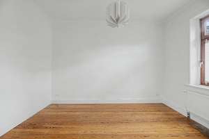 Topp Wohnung in Eimsbüttel – Balkon, Aufzug, neue Technik – Die vollständige Adresse der Immobilie erhältst du vom Anbieter., 20255 Eimsbüttel (Ortsteil), Hamburg – Vorschaubild 11