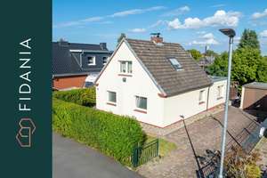 871 m² Grundstücks-Juwel: Viel Platz für Anbau oder Neubau! – Die vollständige Adresse der Immobilie erhältst du vom Anbieter., 23570 Travemünde, Lübeck – Vorschaubild 1