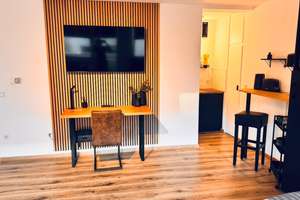 ***Schönes möblierstes Apartment mit Balkon in bevorzugter Wohnlage in S-Bahnnähe von Lev.-Bürrig***