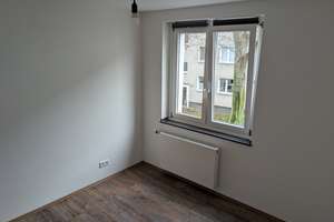 Provisions- und bezugsfrei: Attraktive 3-Zimmerwohnung mit Balkon in Bestlage von Nippes  – Die vollständige Adresse der Immobilie erhältst du vom Anbieter., 50733 Nippes (Ortsteil), Köln – Vorschaubild 11