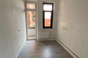 3-Zimmer-Jugendstil-Wohnung mit Stuck und Balkon in der Nähe des Stadtparks – Nürnberger Straße 79, 90762 Stadtpark, Stadtgrenze, Fürth – Vorschaubild 5