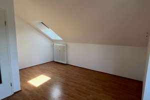 Großzügige 3 Zimmer DG-Wohnung in ruhiger Lage – 44227 Eichlinghofen, Dortmund – Vorschaubild 3