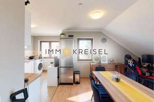 *Nur 1% Provision* Charmante 2-Zimmer-Dachgeschosswohnung mit Stellplatz und Kellerraum