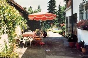 Hanau-Klein-Auheim, Doppelhaushälfte mit Garage, Nebengebäude und schönem Garten in  ruhiger Lage – Main-Kinzig-Kreis – Vorschaubild 4