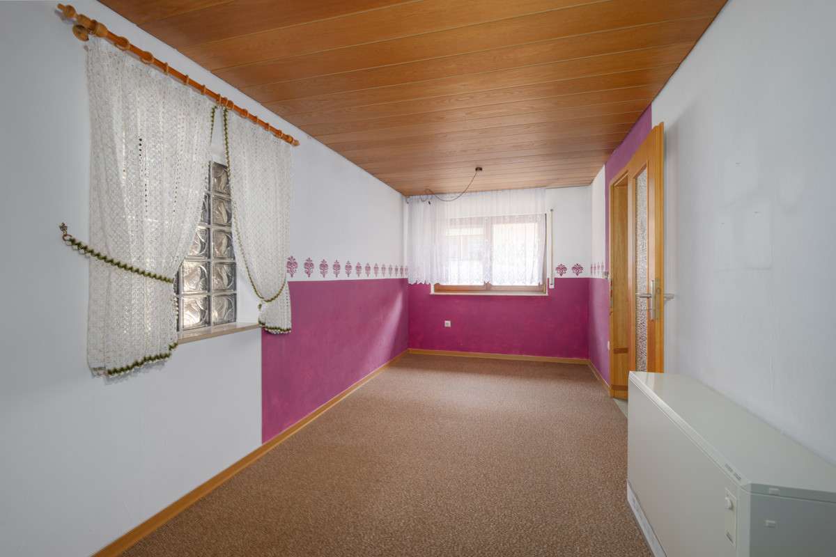 Immobilie in Ölbronn-Dürrn - Doppelhaushälfte mit Scheune und Garten! - Bild 9