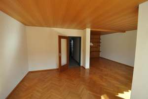 Privat: Familienfreundliches Reihenhaus mit Garten & Garage in bester Lage, Böblingen-Tannenberg – Die vollständige Adresse der Immobilie erhältst du vom Anbieter., 71032 Böblingen – Vorschaubild 15