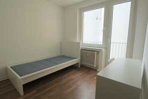 Studenten aufgepasst: Möbliertes WG-Zimmer in frisch renovierter 3-Zimmer-WG im Herzen von Aachen – Krakaustraße 2, 52064 Aachen – Vorschaubild 2