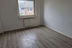 3-Zimmer-Wohnung im 3.OG – Brückenstraße 20, 47053 Hochfeld, Duisburg – Vorschaubild 9