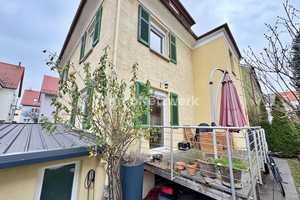 3 Familienhaus in Top Lage – Ideal zum Eigennutz, als
Mehrgenerationenobjekt oder als Anlageobjekt – Reutlingen (Kreis) – Vorschaubild 3