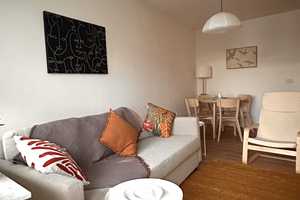 Stilvolle 2-Zimmer-Wohnung in München mit Balkon und Pool – Hansastraße 138, 81373 München – Vorschaubild 1