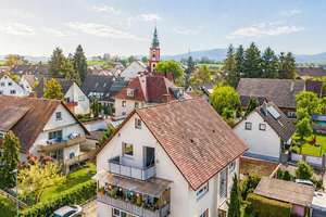 Gepflegte 3-Zimmer-Wohnung mit Balkon und Ausbaupotenzial im Speicher