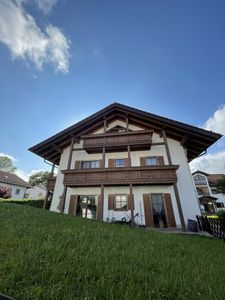 Gepflegte 2 Zimmer Wohnung in ruhiger Wohnlage mit Bergblick