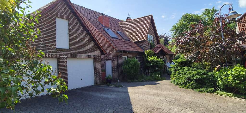 Immobilie in Ottersberg - Großzügiges Zweifamilienhaus in ruhiger Lage in Ottersberg zu verkaufen - Bild 1