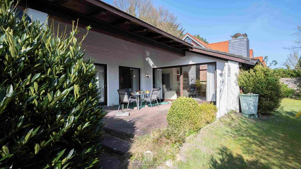 Freistehendes Wohnhaus m. Einliegerwohnung in Duhnen