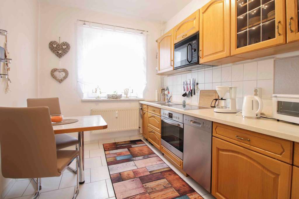 Immobilie in Rheinsberg - Möbliert & bezugsfrei: 3-Zi.-Eigentumswohnung im 1. OG mit Balkon & Keller in Rheinsberg - Bild 3