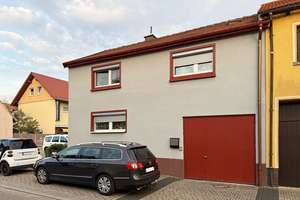 Familienidylle in Oberhausen – Haus mit Garten, Terrasse & viel Potenzial – Die vollständige Adresse der Immobilie erhältst du vom Anbieter., 68794 Oberhausen-Rheinhausen – Vorschaubild 2