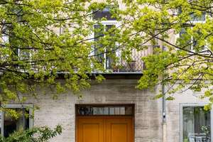Bezugsbereite, lichterfüllte 4-Zimmer-Altbauwohnung mit Wohnküche und Balkonen – Die vollständige Adresse der Immobilie erhältst du vom Anbieter., 81677 Steinhausen, München – Vorschaubild 13