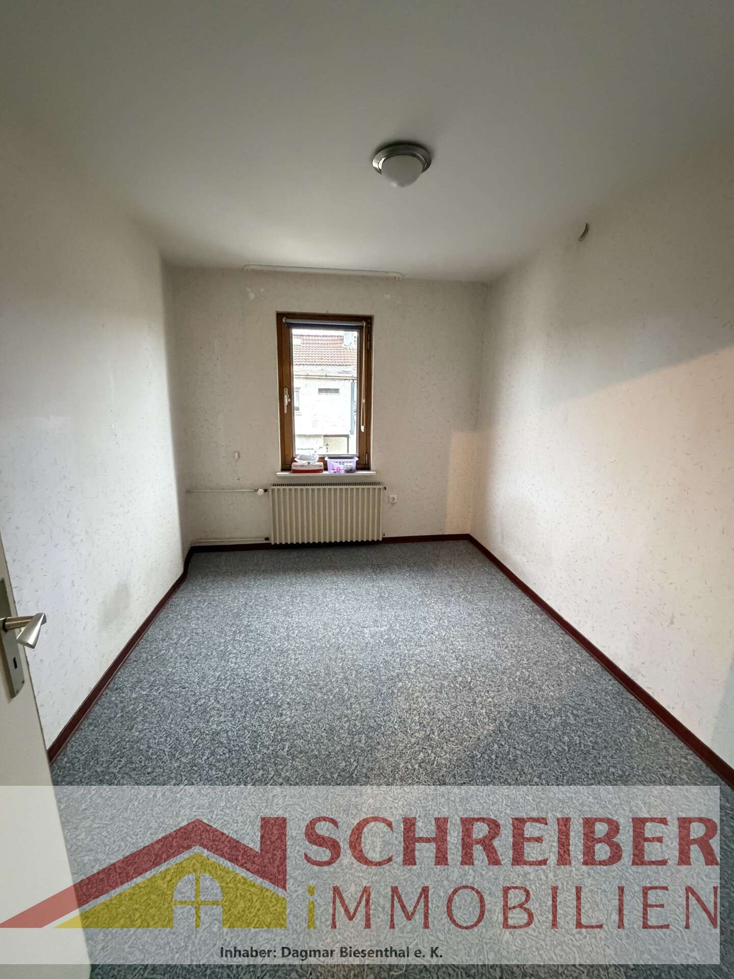 Immobilie in Biedenkopf - Großes Ein- / Zweifamilienhaus mit 3 Garagen in Biedenkopf - Wallau zu verkaufen - Bild 14