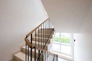 Bezugsfertig, neuer Preis: Lichtdurchflutete Balkon-Galerie-Wohnung mit eleganter Note. – Beuthener Straße 32, 81929 Daglfing, München – Vorschaubild 7