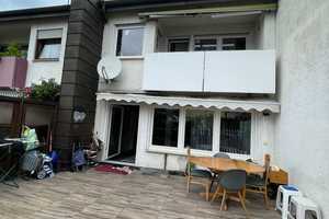 Charmantes Reihenmittelhaus mit solider Mieteinnahme und Garage in Schorndorf – Rems-Murr-Kreis – Vorschaubild 1