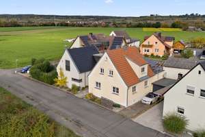 Anbau aus 2014! Zweifamilienhaus mit flexiblen Nutzungsmöglichkeiten und toller Aufteilung – Die vollständige Adresse der Immobilie erhältst du vom Anbieter., 96191 Viereth-Trunstadt – Vorschaubild 7