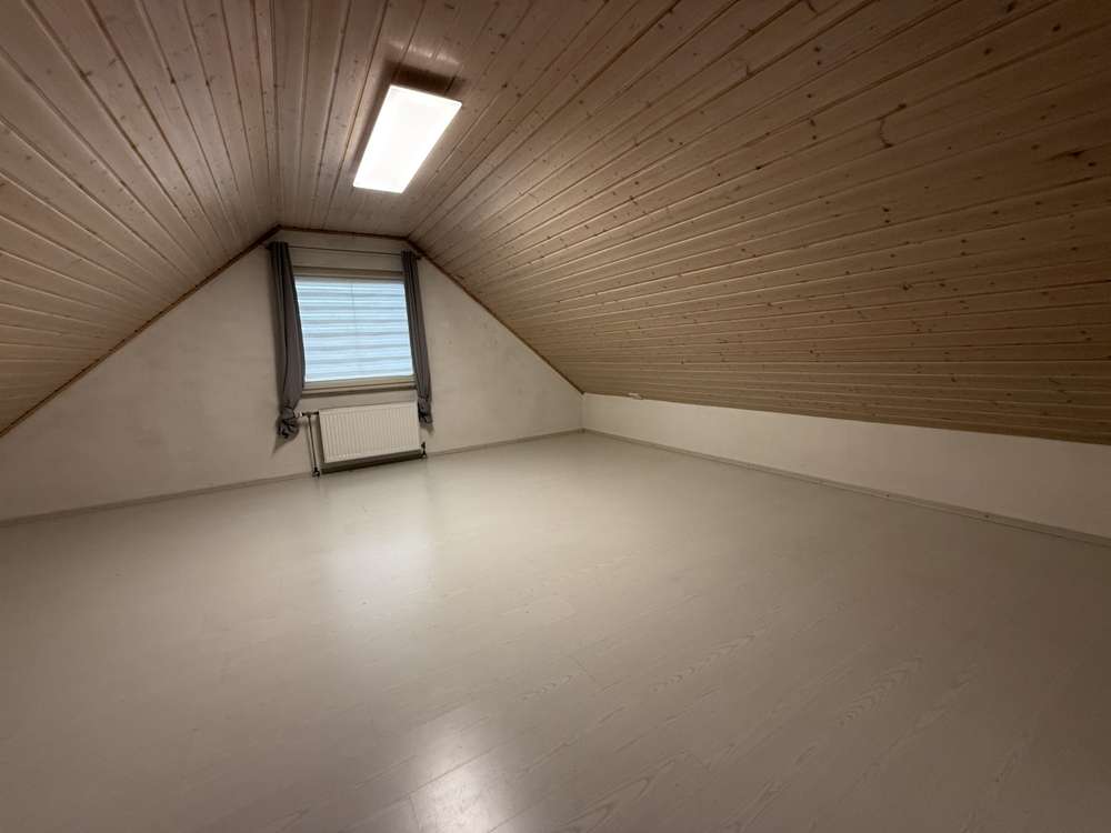 Immobilie in Adelmannsfelden - Einfamilienhaus mit Sauna - Bild 10