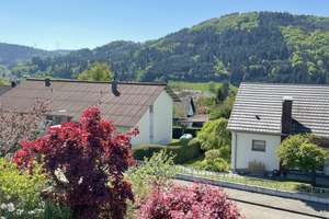 Familienhaus mit separatem Eltern-, Kinder- und Studiobereich – modernisiert & provisionsfrei – Die vollständige Adresse der Immobilie erhältst du vom Anbieter., 77960 Seelbach – Vorschaubild 4