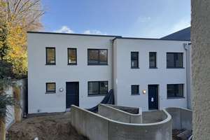 Innenhof | gemütliches Reihenhaus 4-Zi (D3) mit eigenem Garten und Gäste-WC | ab sofort verfügbar! – Waldhausener Straße 130-165, 41061 Gladbach, Mönchengladbach – Vorschaubild 34