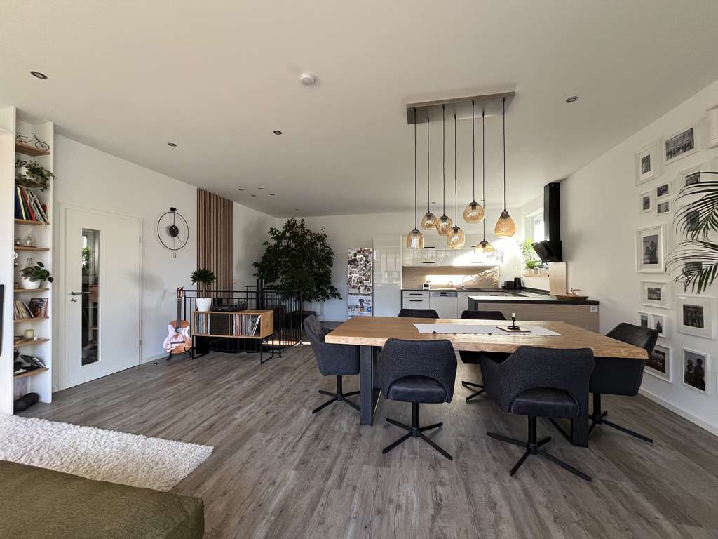 Immobilie in Moorenweis - Charmante 2,5-Zimmer Maisonette-Wohnung mit 134m² in Moorenweis - Bild 1