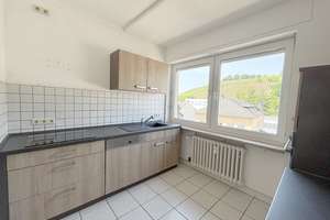 Dreifamilienhaus in Trier-Olewig: Garten, 2 Garagen, voll unterkellert – Die vollständige Adresse der Immobilie erhältst du vom Anbieter., 54295 Olewig, Trier – Vorschaubild 4