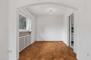 Großzügig wohnen mit Stil – 4-Zimmer-Eigentumswohnung mit Sonnenbalkon und Garage – Die vollständige Adresse der Immobilie erhältst du vom Anbieter., 76139 Waldstadt, Karlsruhe – Vorschaubild 5