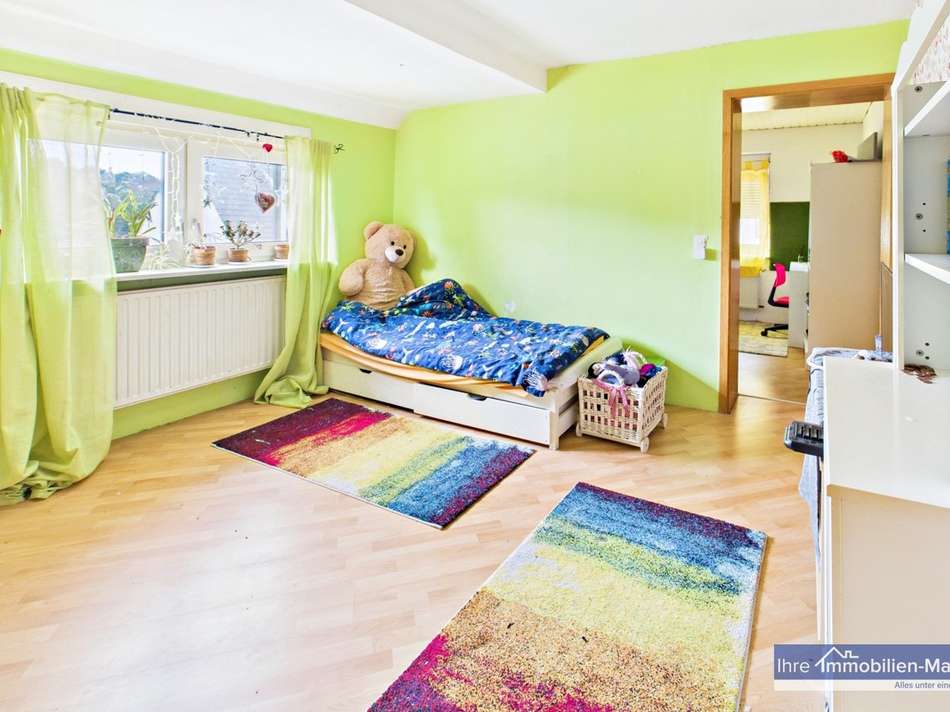 Schlafzimmer 4 DG