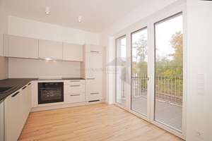 Sommerangebot! Perfekt für Singles! Moderne 1-Raum-Whg. mit Einbauküche & Balkon am Kulturpalast – Unritzstraße 38a, 9117 Rabenstein, Chemnitz – Vorschaubild 2