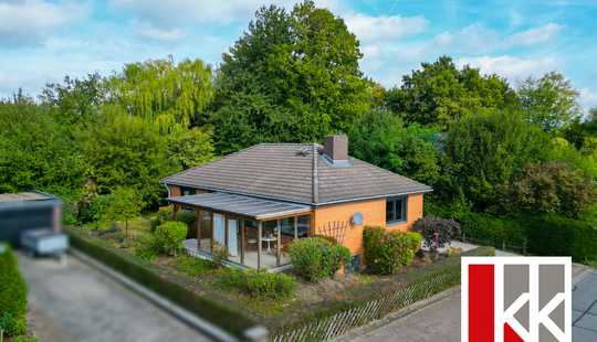 Bild von Ein Zuhause mit Wohlfühlfaktor – Bungalow mit großem Garten und Kamin in Königslutter