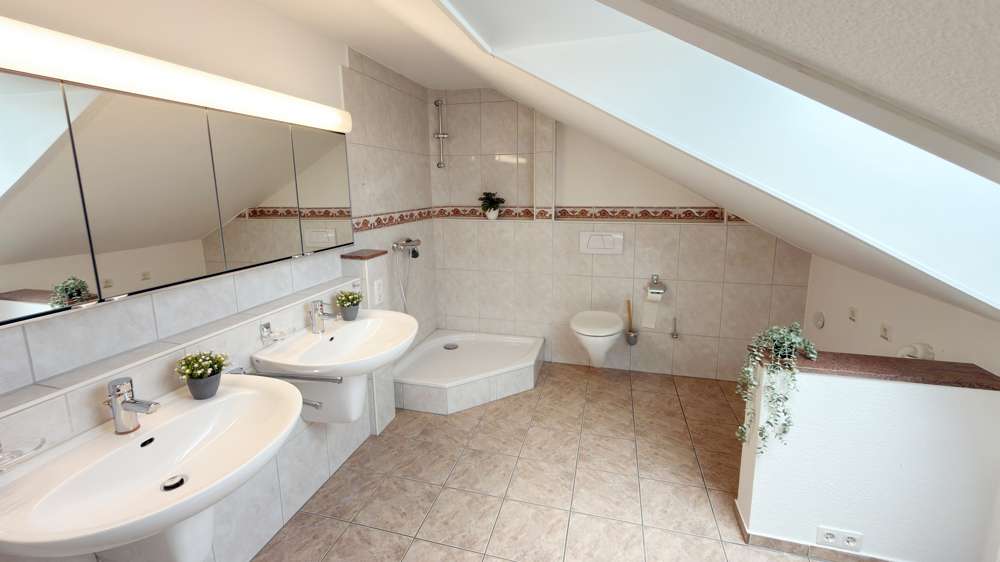 Immobilie in Fröndenberg/Ruhr - Zuhause in Fröndenberg – großzügiges Reihenmittelhaus mit viel Platz für die Familie - Bild 8