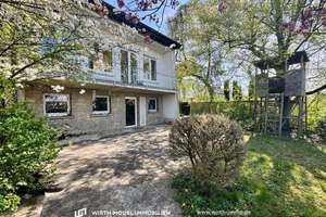 Großzügiges freistehendes Einfamilienhaus auf schönem Grundstück mit traumhaftem Blick – Die vollständige Adresse der Immobilie erhältst du vom Anbieter., 97422 Eselshöhe/Haardt, Schweinfurt – Vorschaubild 3