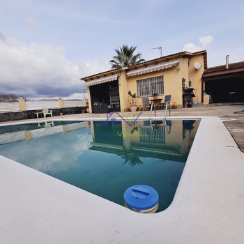 Haus zum Verkauf in Llorenç Del Penedès, 3 Schlafzimmer.
