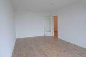 Moderne 2-Zimmer-Wohnung mit Balkon in Düsseldorf – Torfbruchstraße 71, 40625 Düsseldorf – Vorschaubild 4