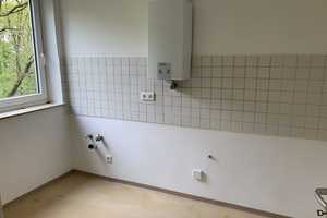 Ideal gelegen! Frankencenternähe und grüne Parkanlagen! – Salzbrunner Str. 14, 90473 Nürnberg – Vorschaubild 3