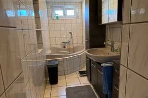 +++ Charmantes, modernisiertes Ein- bis Zweifamilienhaus mit Doppelgarage, Garten, Terrasse und h... – Neunkirchen (Kreis) – Vorschaubild 30