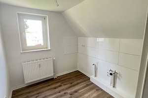 Renovierte Single-Bude unterm Dach – Boelckestraße 24, 24768 Rendsburg-Eckernförde (Kreis) – Vorschaubild 3