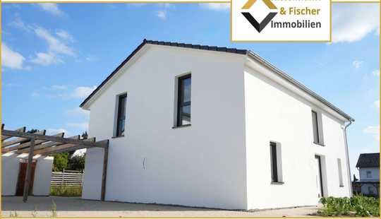 Bild von Nicht selbst bauen und dennoch Gestaltungsspielraum haben! Zwei (fast) fertige Neubauten in Ehra