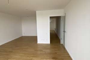 !Trudering * 1 Zimmer * Wohnküche mit EBK * Bad mit Wanne * großer Balkon * Parkett * – Wasserburger Landstr. 8, 81825 Gartenstadt Trudering, München – Vorschaubild 2