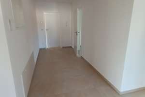 Großzügige 4,5-Zimmer-Wohnung mit Balkon in Ergoldsbach – Die vollständige Adresse der Immobilie erhältst du vom Anbieter., 84061 Ergoldsbach – Vorschaubild 4