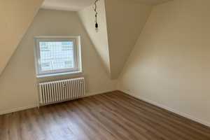 Ansprechende 3-Zimmer-Dachgeschosswohnung mit gehobener Innenausstattung in Duisburg – Moltkestr. 34, 47058 Duisburg – Vorschaubild 10